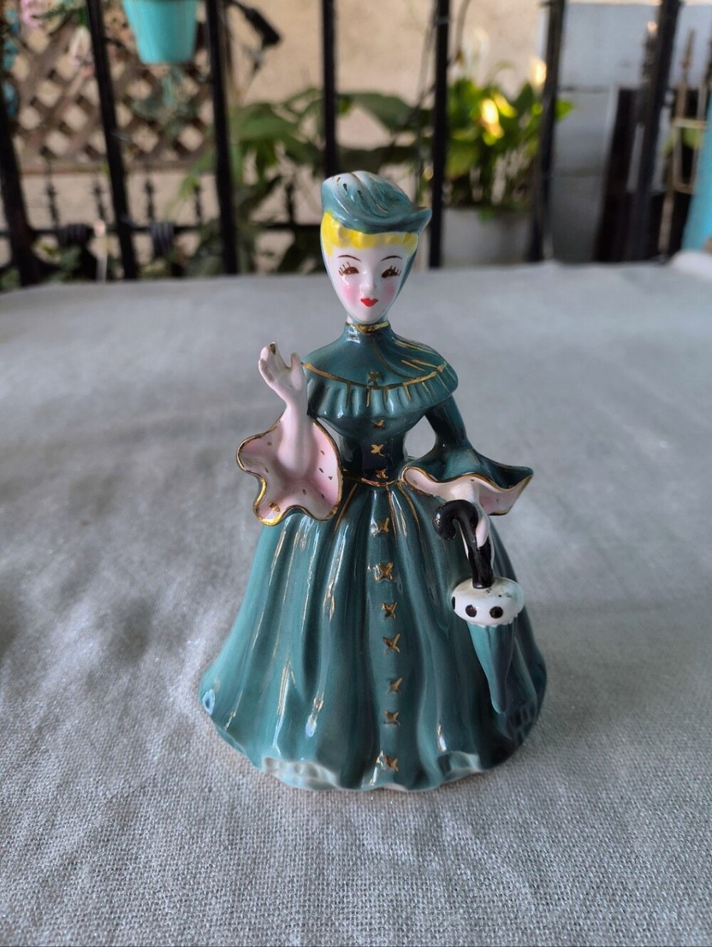 Vintage 1950s Napco Lady Margaret Figurine